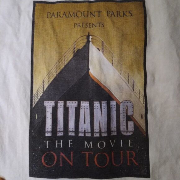 Vintage Titanic The Movie On Tour 1998 T-Shirt - Picture 1 of 9